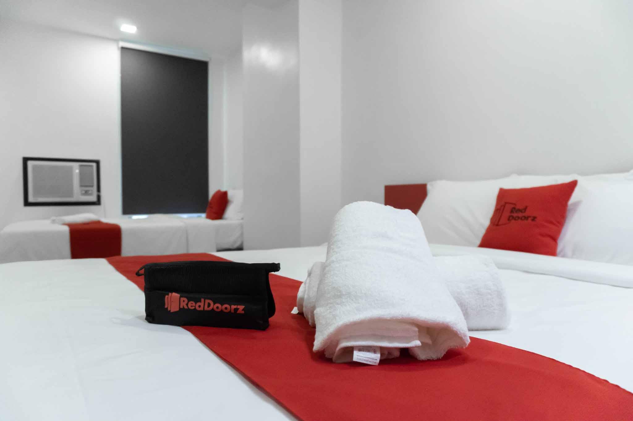 Reddoorz Plus At Mm Hotel Las Pinas Former Reddoorz Plus Near Bamboo Organ Zewnętrze zdjęcie