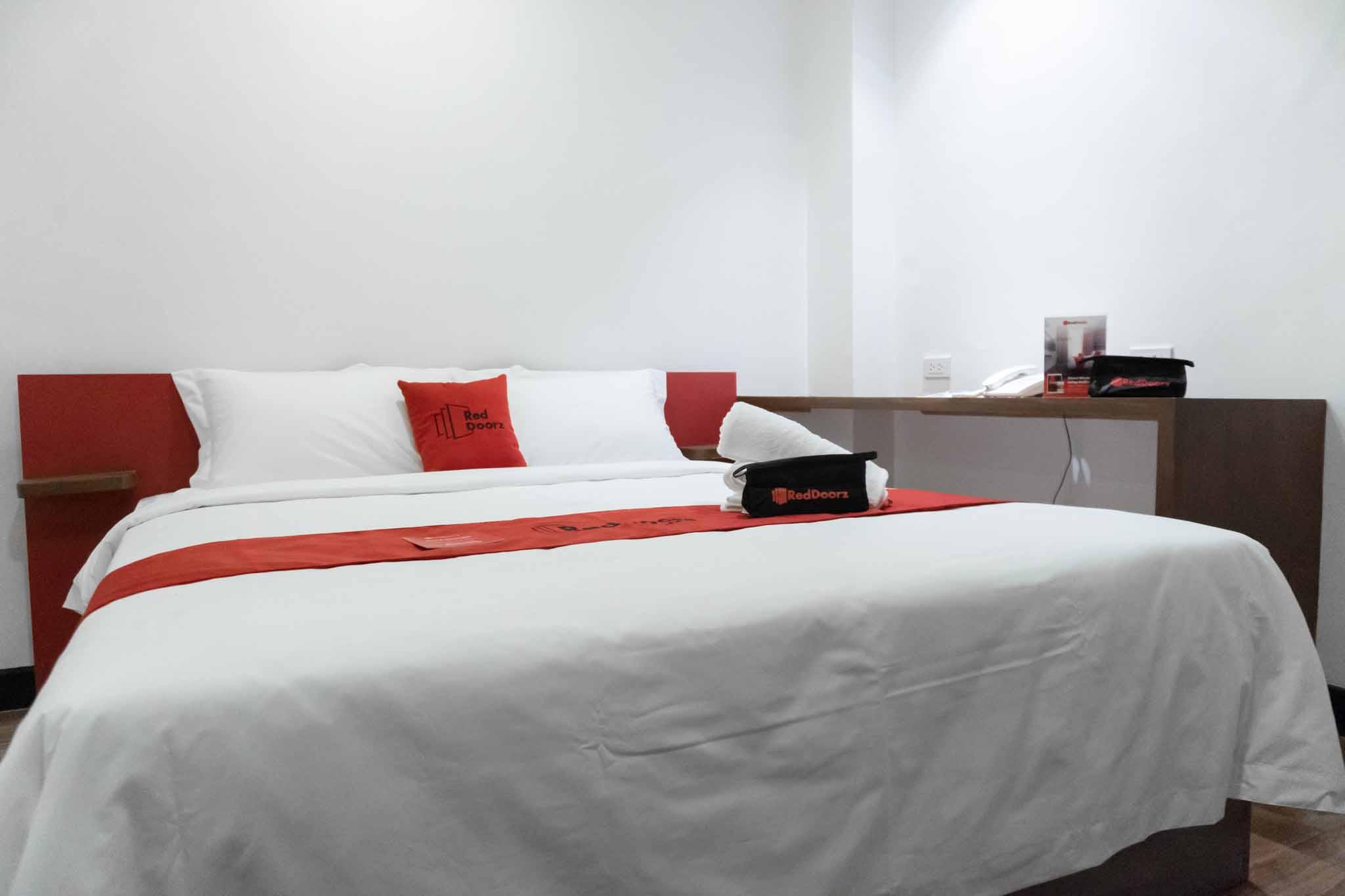 Reddoorz Plus At Mm Hotel Las Pinas Former Reddoorz Plus Near Bamboo Organ Zewnętrze zdjęcie