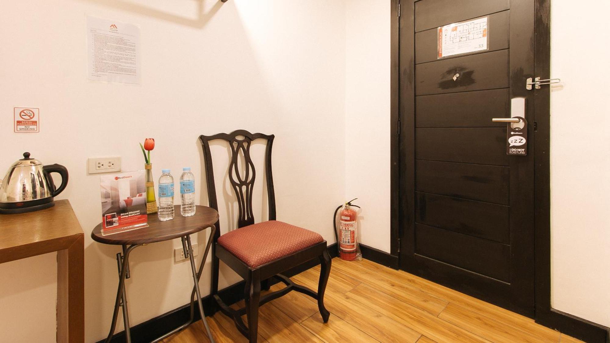 Reddoorz Plus At Mm Hotel Las Pinas Former Reddoorz Plus Near Bamboo Organ Zewnętrze zdjęcie