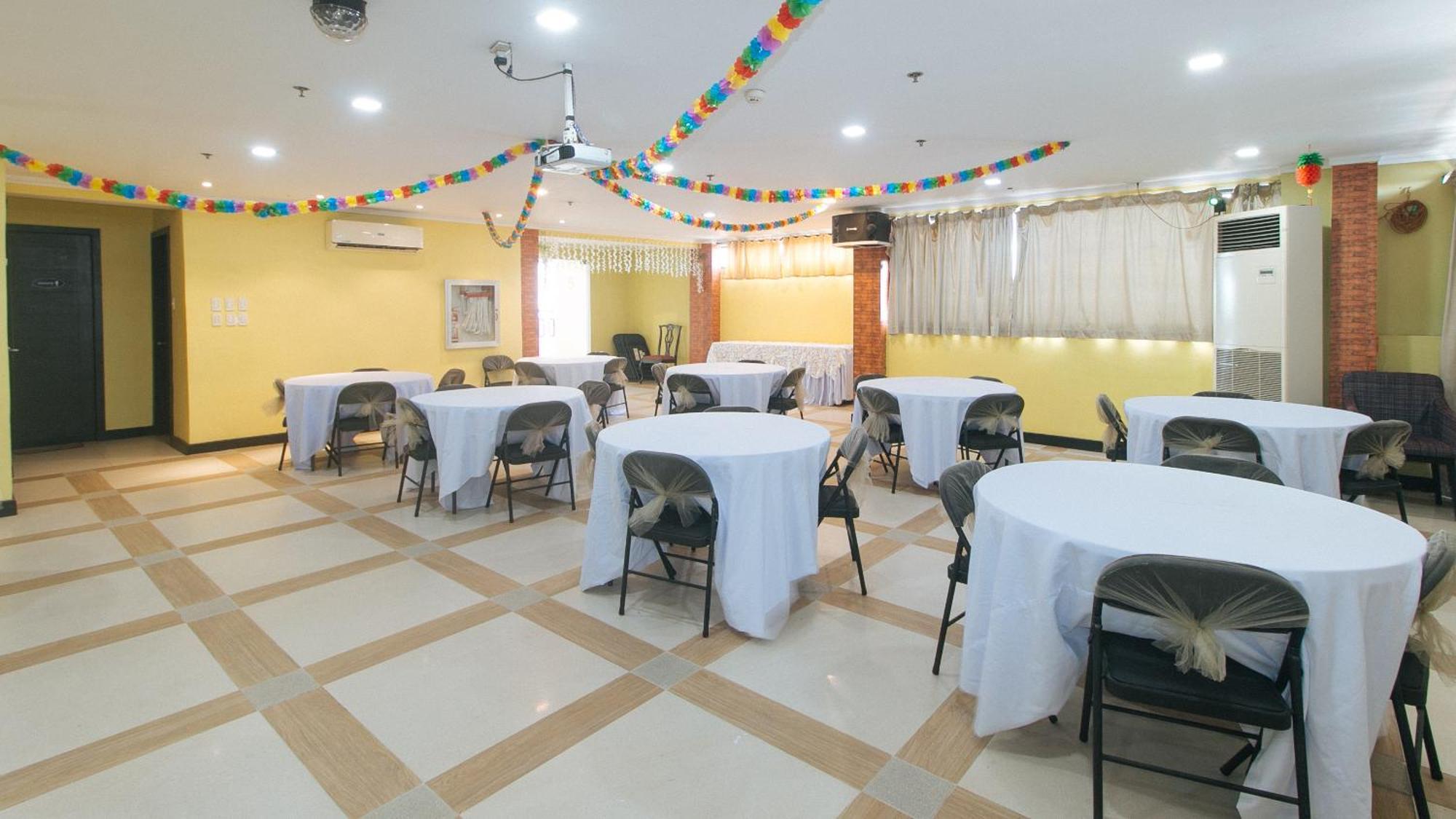 Reddoorz Plus At Mm Hotel Las Pinas Former Reddoorz Plus Near Bamboo Organ Zewnętrze zdjęcie